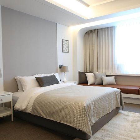 בוצ'און Polaris Hotel מראה חיצוני תמונה